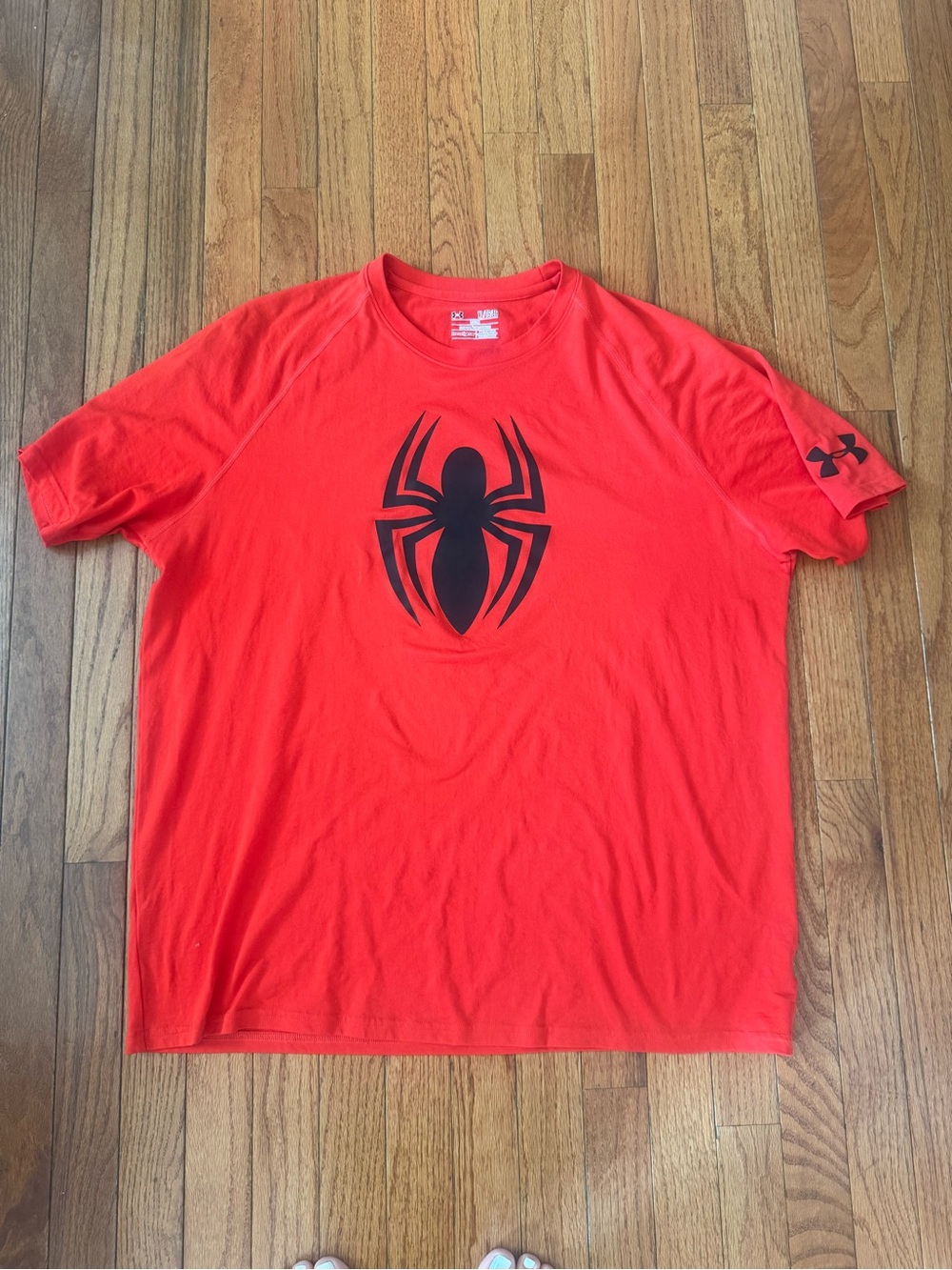 Under Armour Men’s Bright Red Short-Sleeve Shirt with Black Spider Graphic